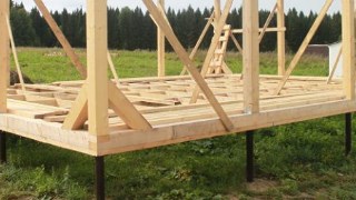 Сарай на винтовых сваях или хозблок на сваях Лянтор цена от 2584 руб. / шт.